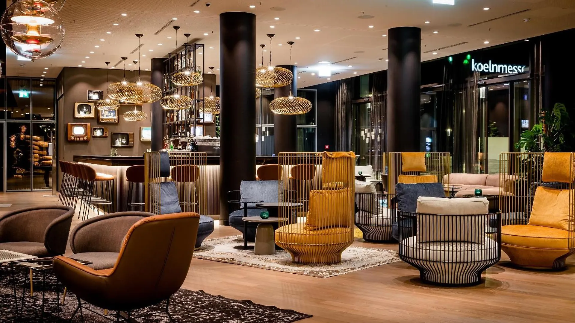 Motel One Koeln-Messe Hotel