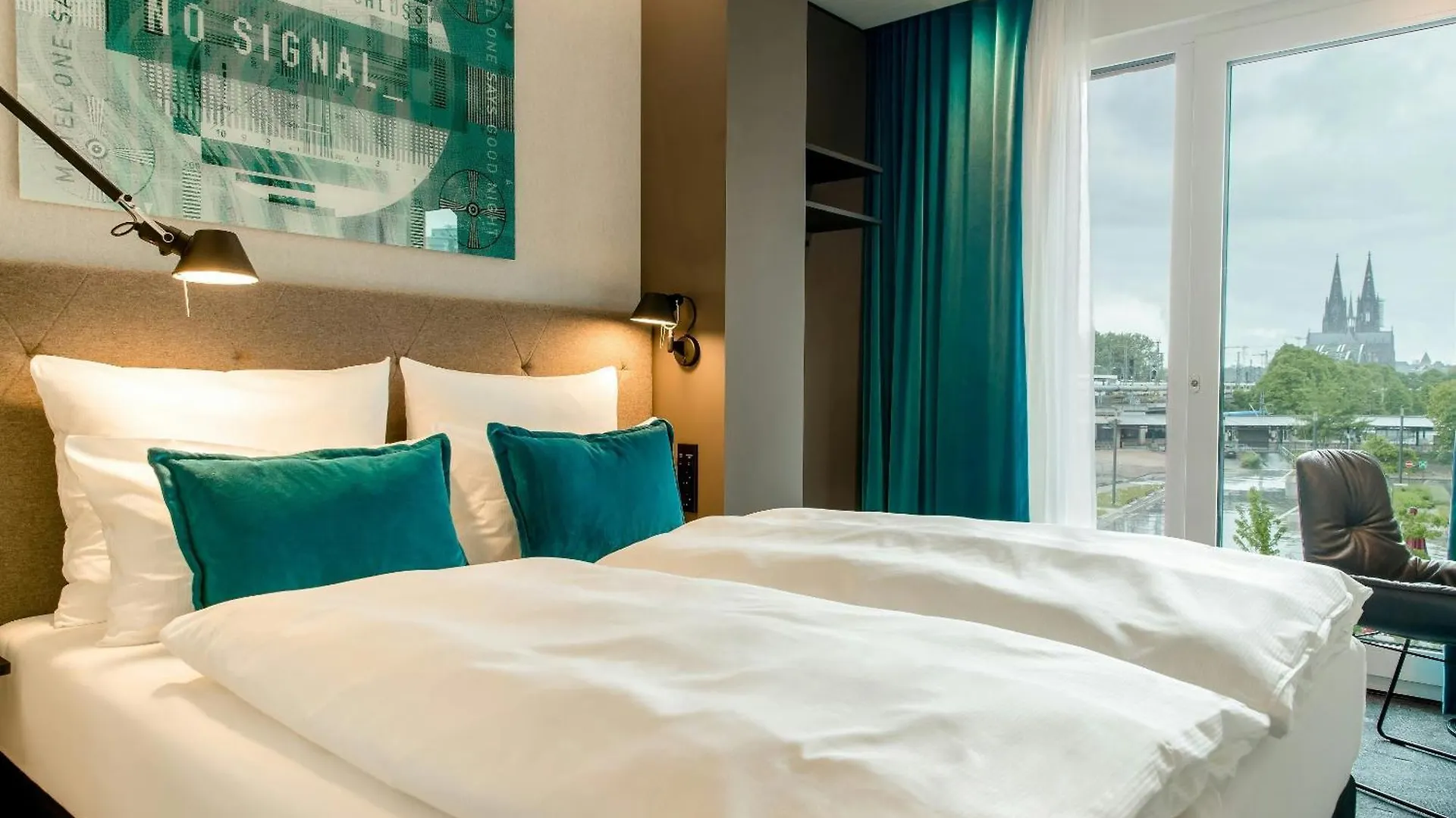 Motel One Koeln-Messe Германия
