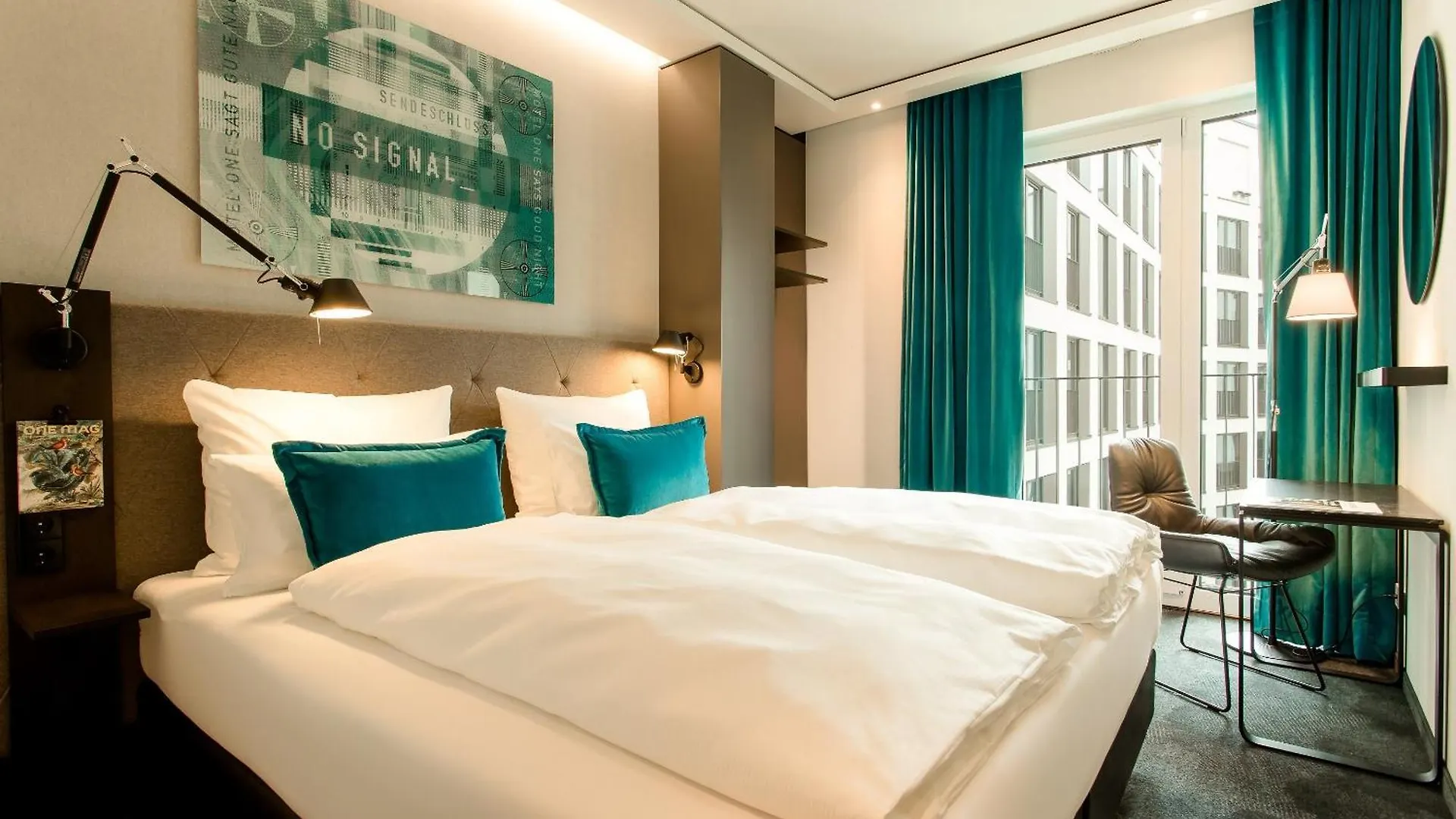 Motel One Koeln-Messe Hotel